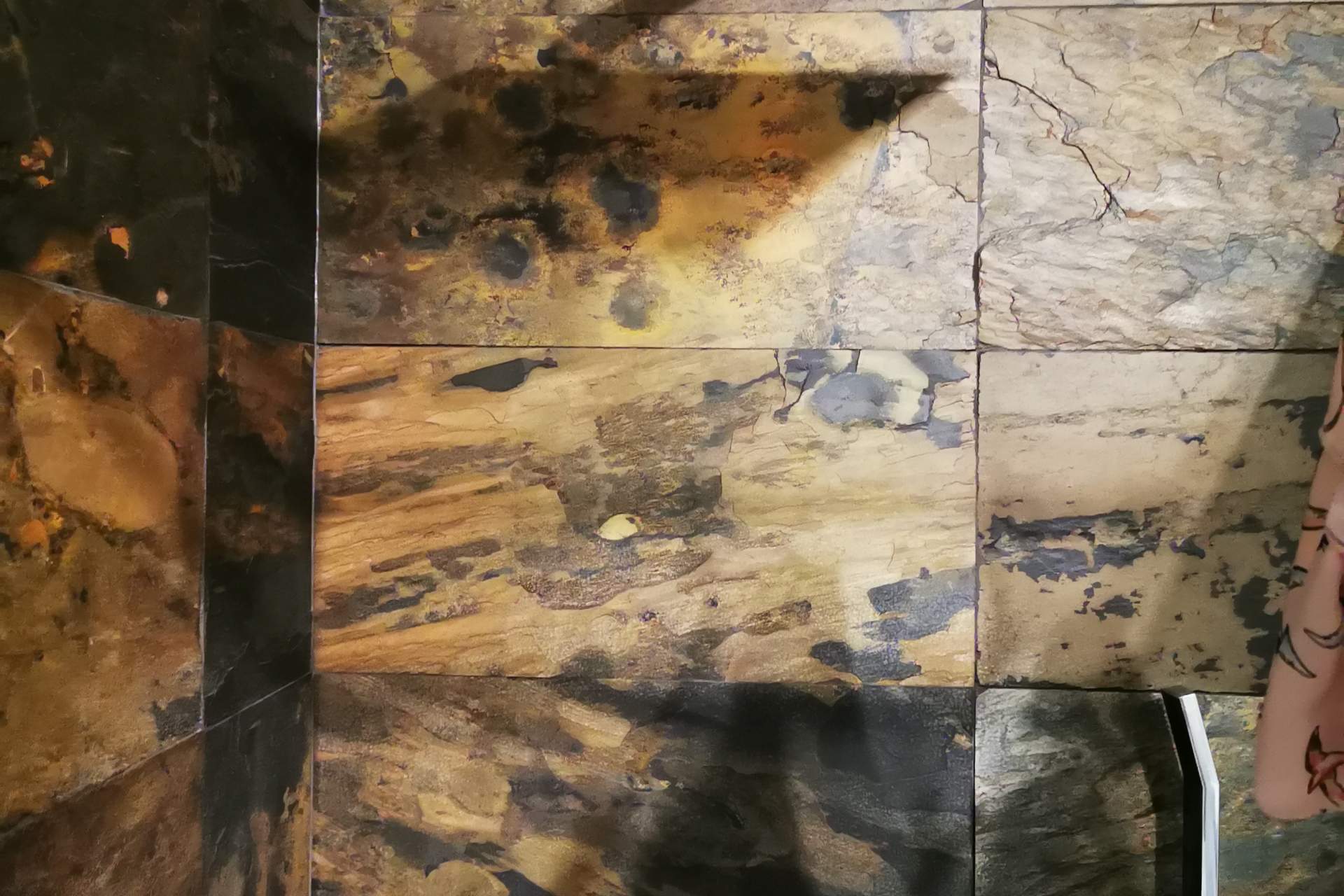 kamień pod prysznic naturalny grafit rudości